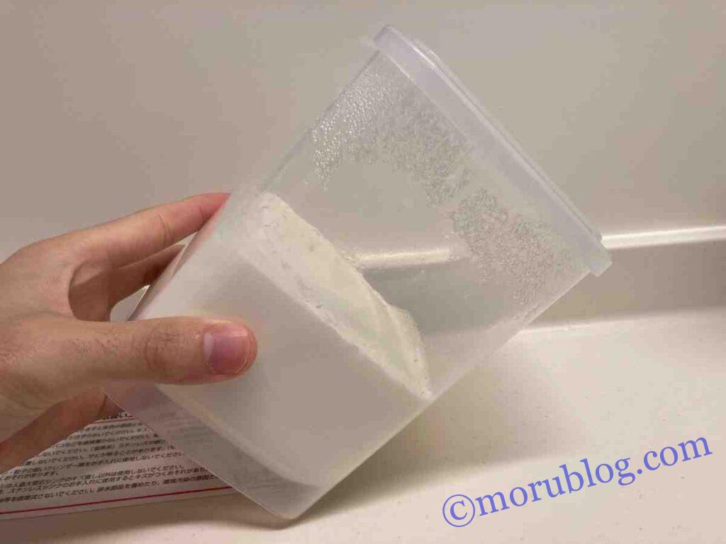 カスピ海ヨーグルトが完成して傾けても固まってる